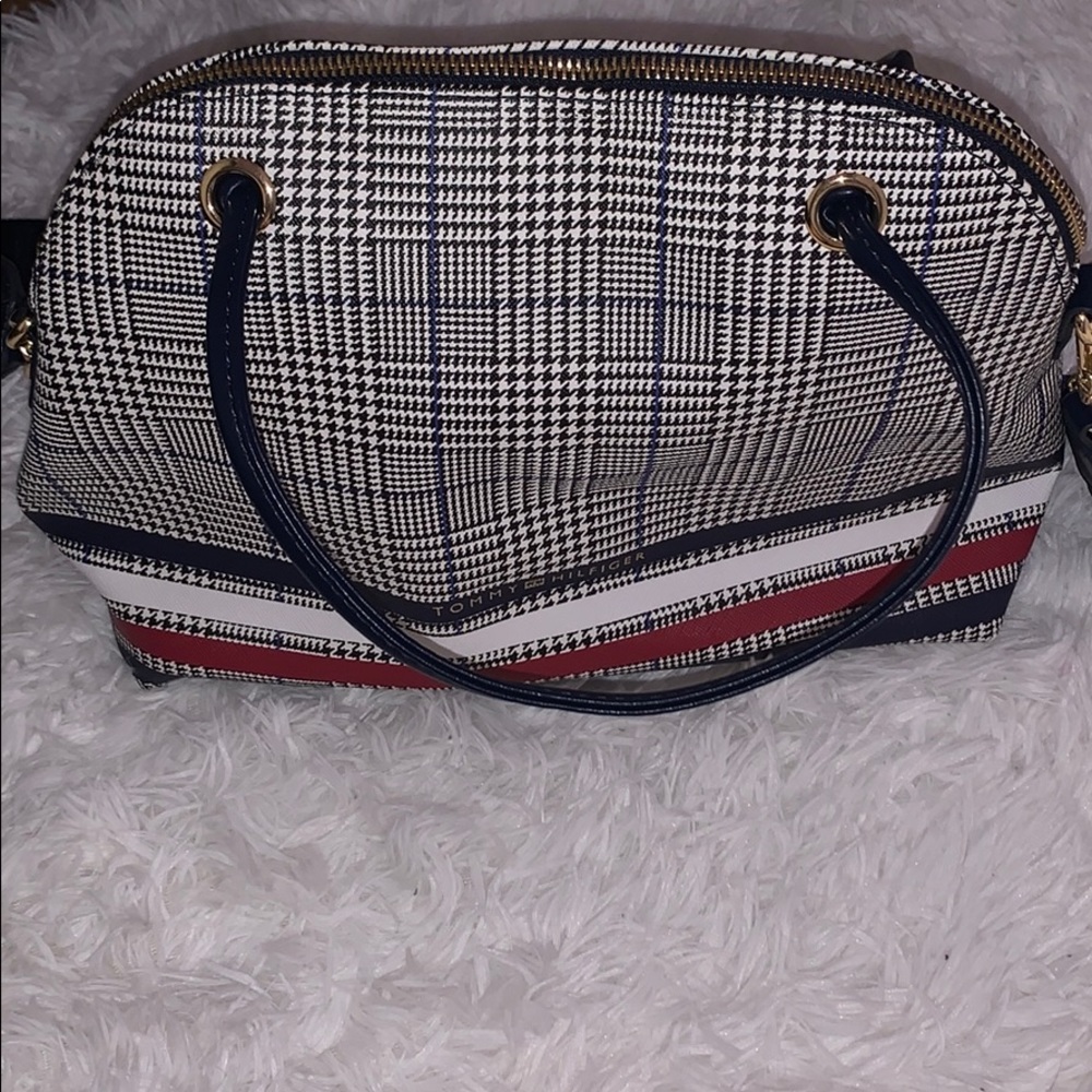 Tommy Hilfiger bag